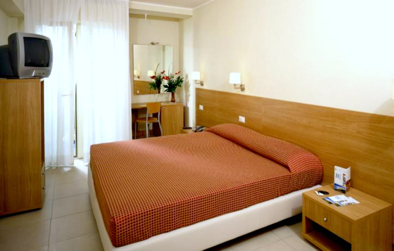 hotel riccione economici